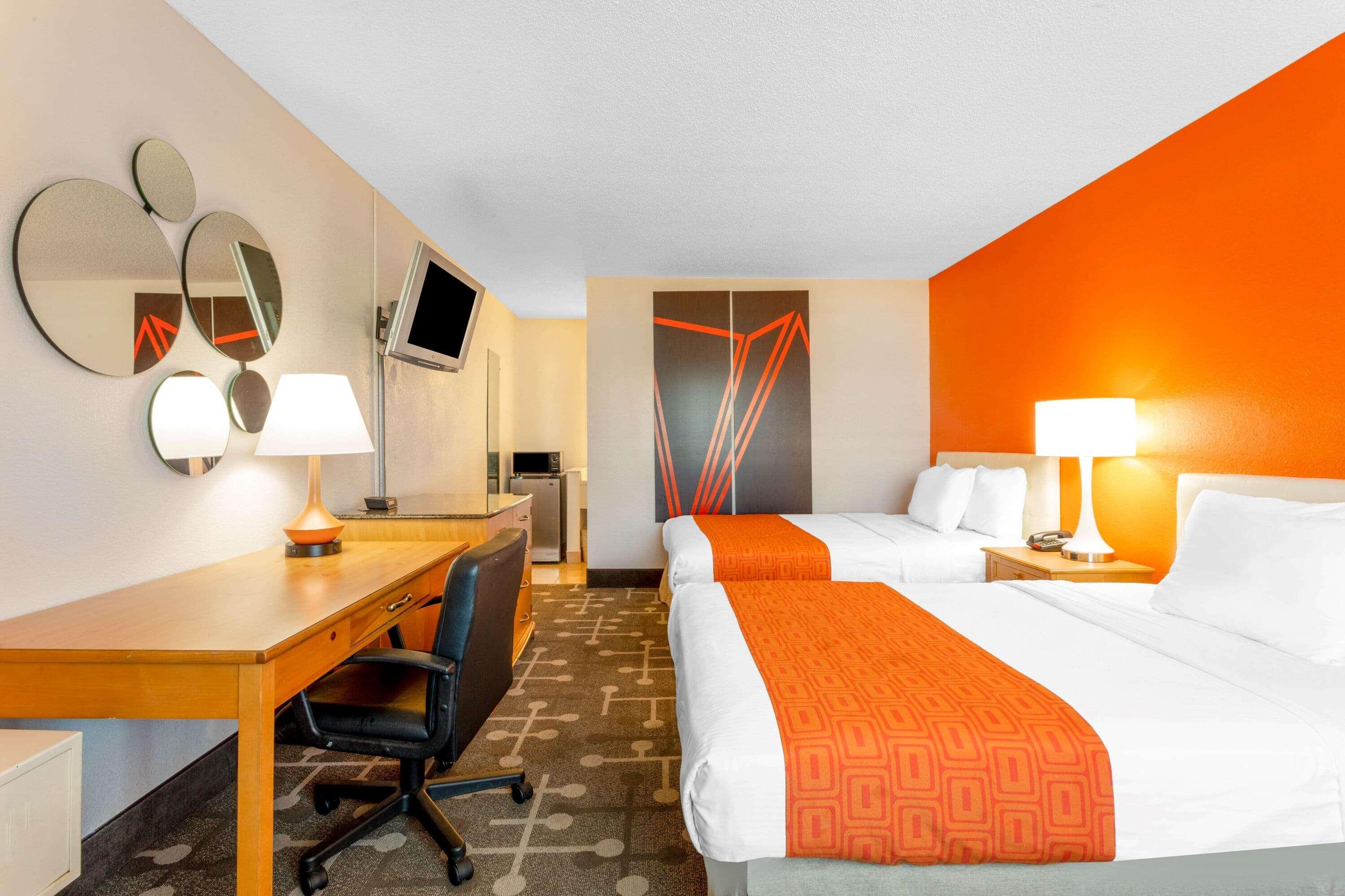 Howard Johnson By Wyndham Virginia Beach Bagian luar foto