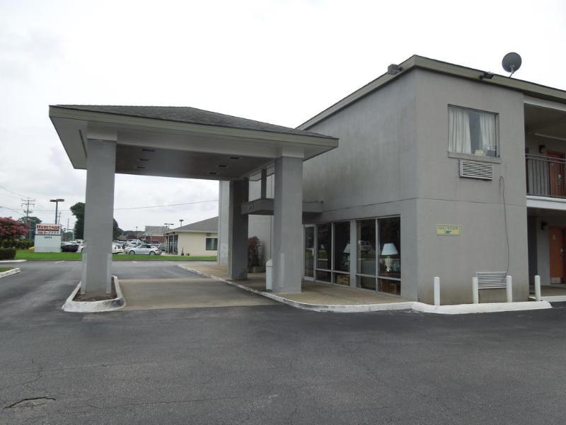 Howard Johnson By Wyndham Virginia Beach Bagian luar foto