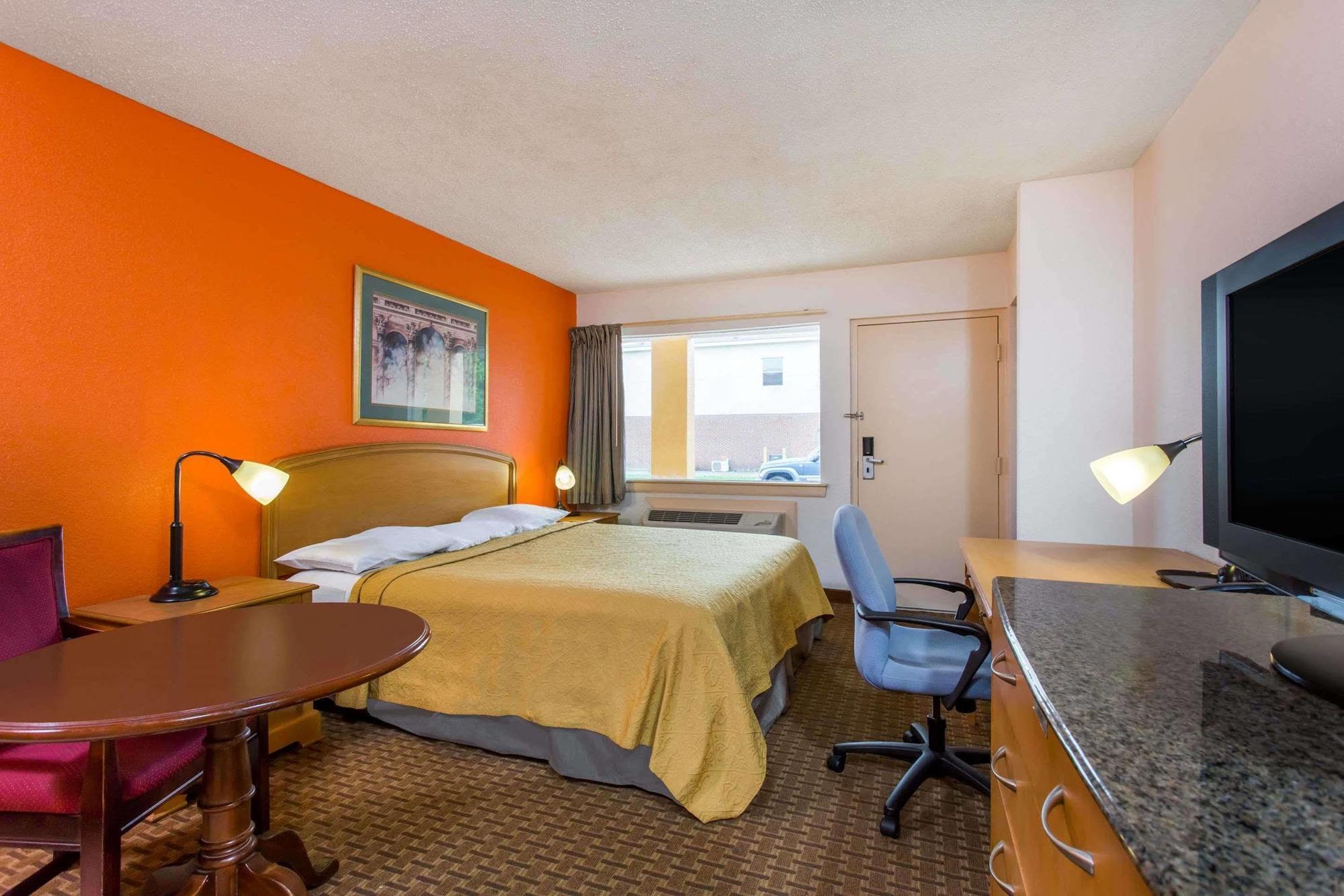 Howard Johnson By Wyndham Virginia Beach Bagian luar foto